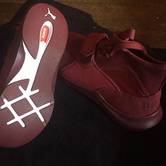 Tenis - Picture 2 of 2